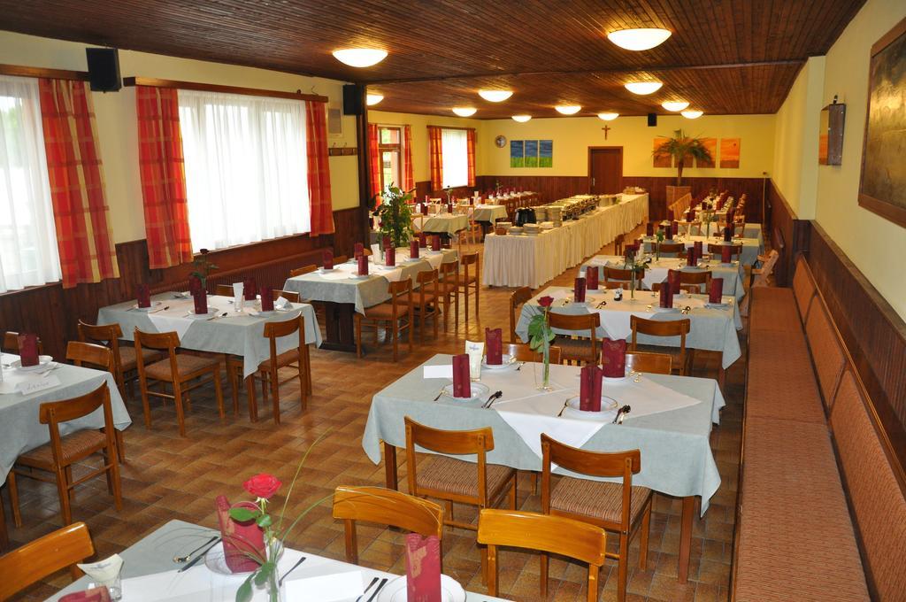祖尔林德酒店 Sankt Andrä bei Frauenkirchen 外观 照片
